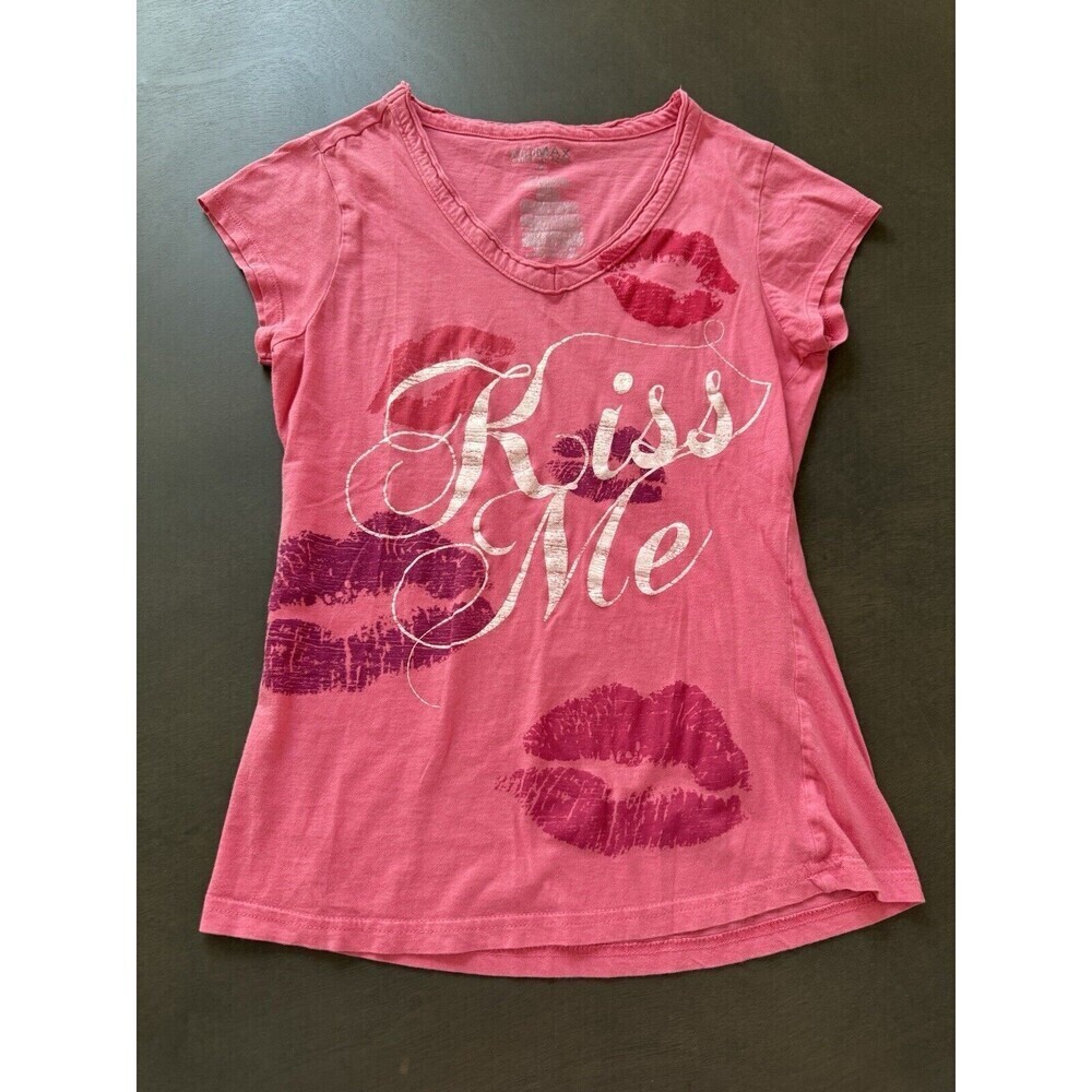 Miley Cyrus Women JUNIORS Max Azria V-Neck Short Sleeve T-Shirt kiss me size L